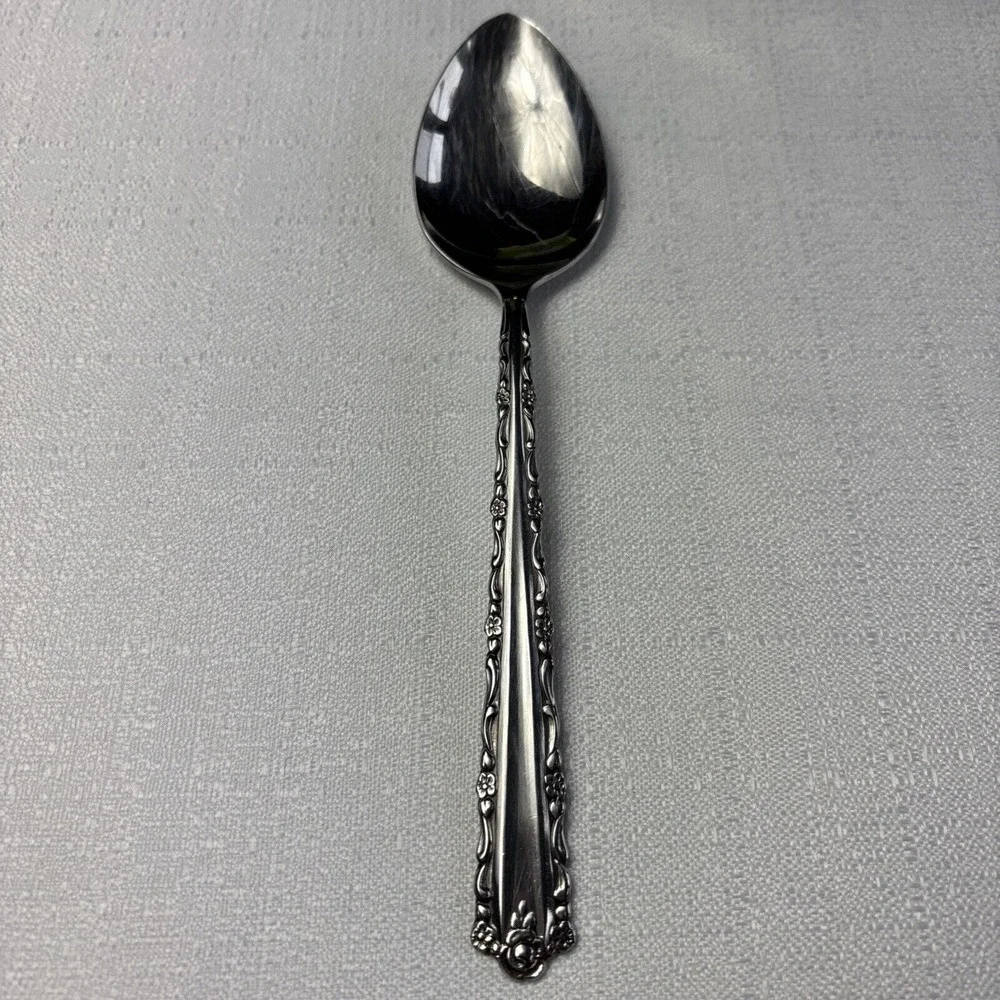 Oneida CHERIE‎ Stainless Solid Serving Spoon Deluxe Glossy Flatware